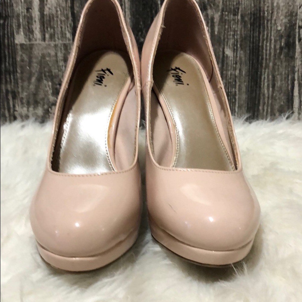 Fiona blush pink pumps.